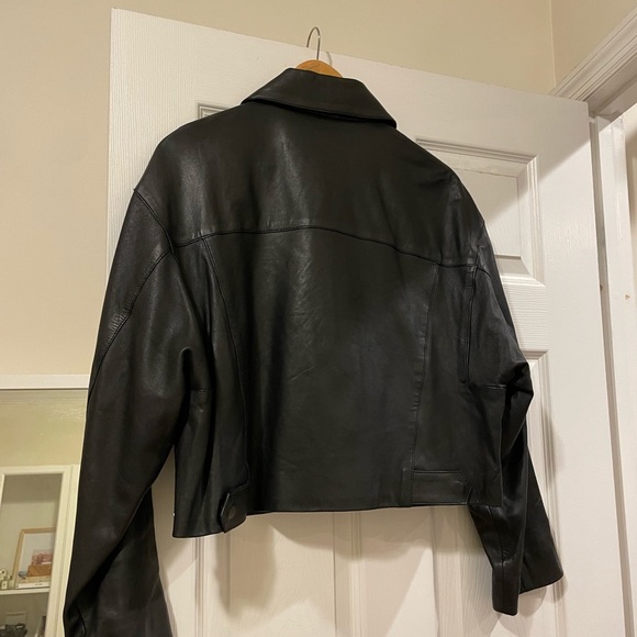 Oversized Cropped Leather 90s Jacket COS - Picture 6 of 8